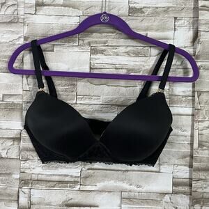VICTORIA'S SECRET By Victoria No Wire Amature BRA size 36 D,Black ,read